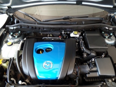 2012 Mazda Mazda3 i Grand Touring Hatchback