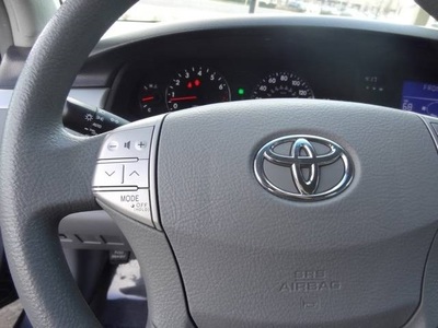 2009 Toyota Avalon XL Sedan