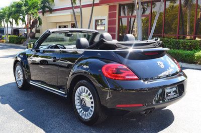 2015 Volkswagen Beetle Convertible 2dr Automatic 1.8T