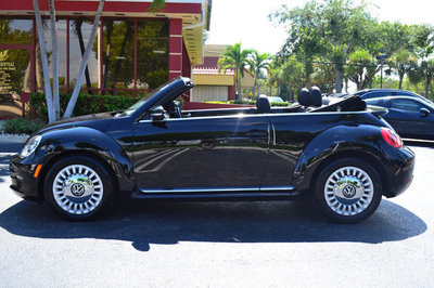 2015 Volkswagen Beetle Convertible 2dr Automatic 1.8T