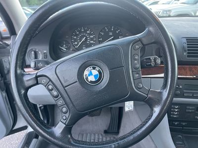2001 BMW 5-SERIES 530i