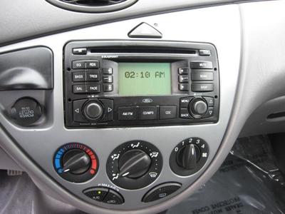 2004 Ford Focus ZX5 Hatchback