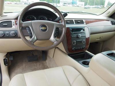 2012 Chevrolet Suburban LT 1500 SUV