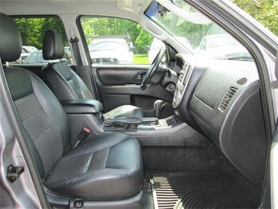 2007 Ford Escape Limited SUV