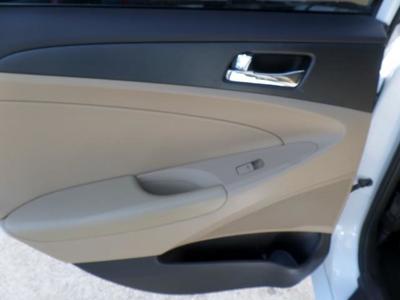 2012 Hyundai Sonata GLS , ALLOY WHEELS, SILVER CERTIF Sedan