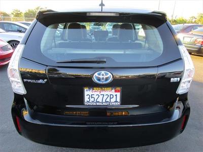 2014 Toyota Prius v Two Wagon