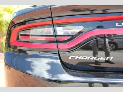 2015 Dodge Charger SE Sedan