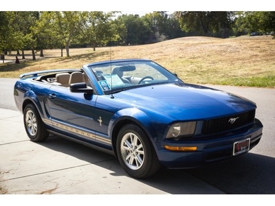 2006 Ford Mustang V6 Deluxe Convertible